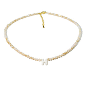 Mousserande initiala Choker Beads