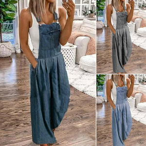 Casual denimficka jumpsuit med vida ben