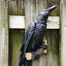 Ladda upp bild till gallerivisning, Raven Resin Wall Decoration
