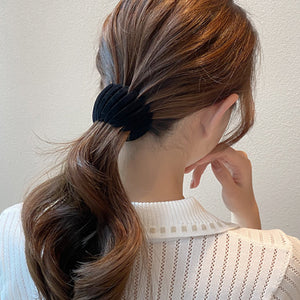 Sammet Nest Scrunchie