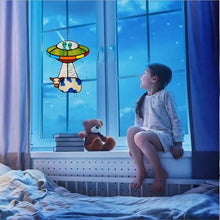 Ladda upp bild till gallerivisning, Målat UFO Ko Hänge
